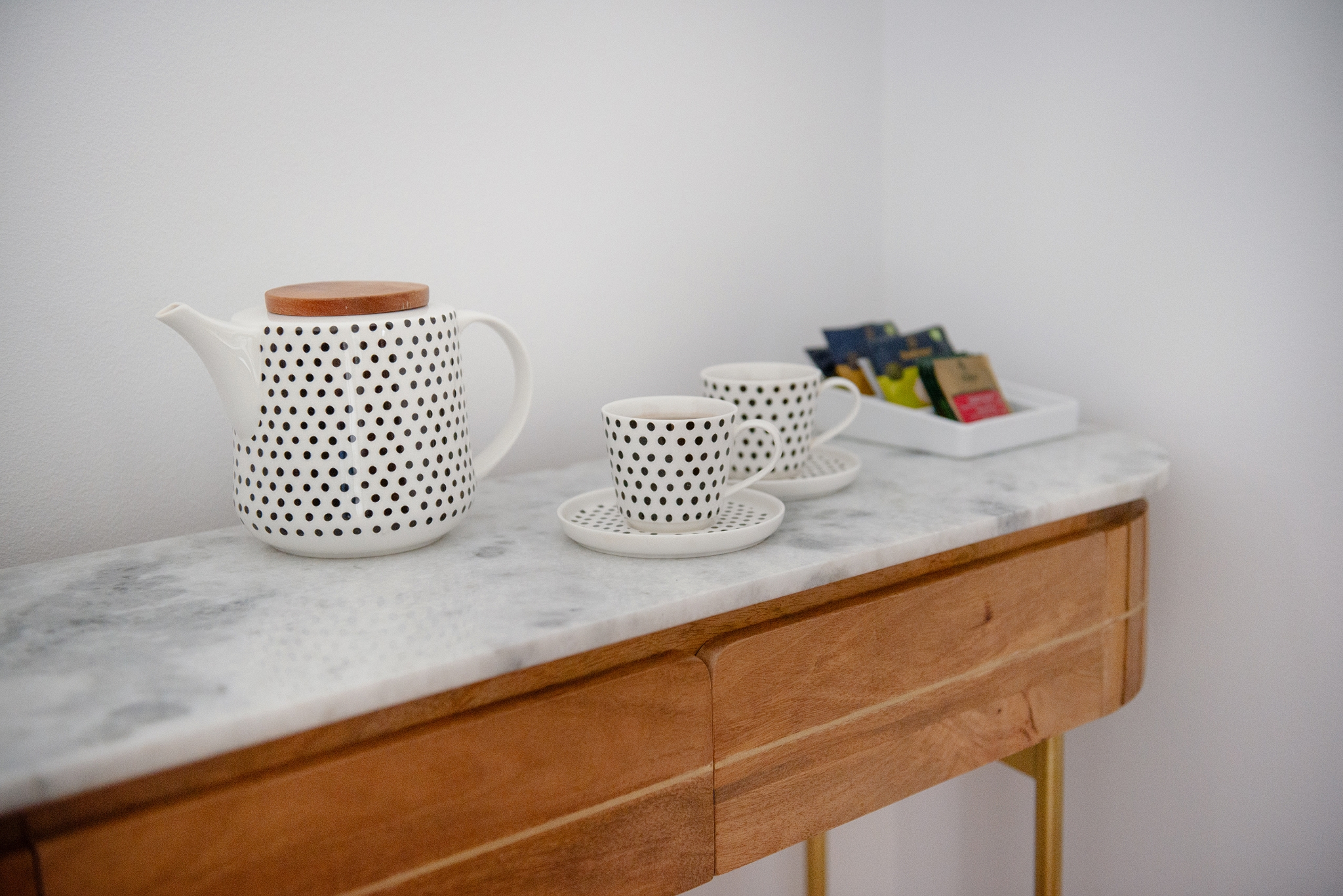 Porcelanowy serwis do herbaty